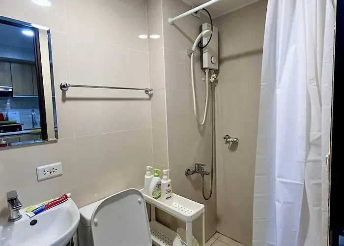 Dorm With View - Loft Bed Hostel Manila